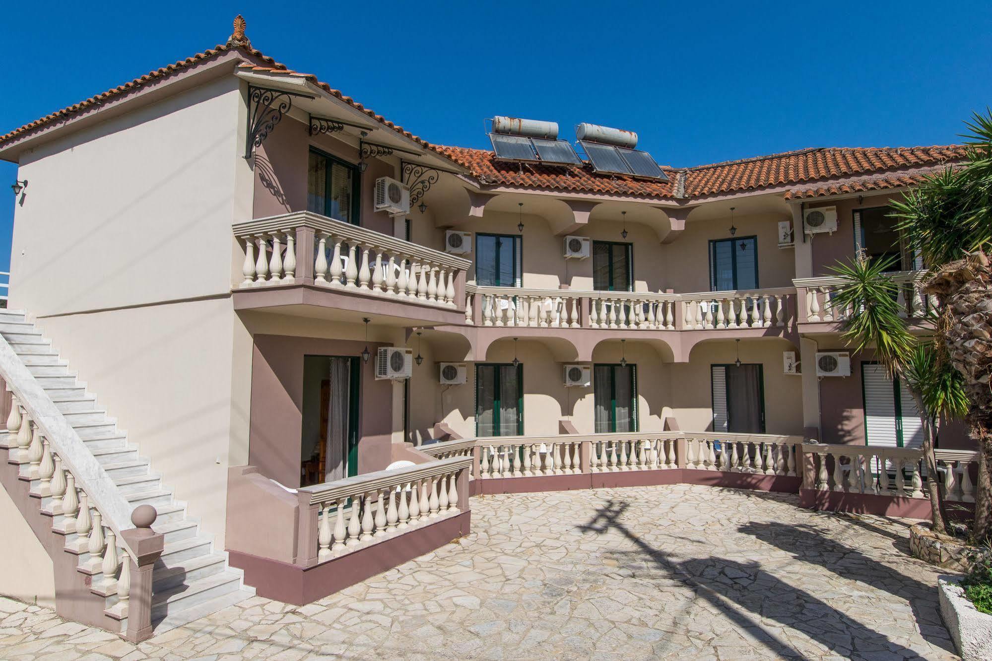 Zante Nest & Aparthotel 2*